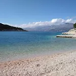 Apartament Curri Pucisca