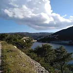 Curri Apartament Pucisca