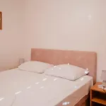 Apartament Curri Pucisca